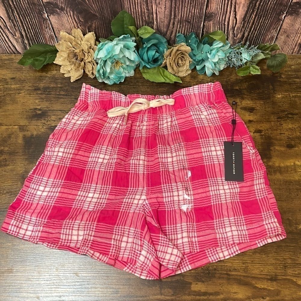 NWT Tommy Hilfiger Womens Pink Plaid Patio Shorts Size Small